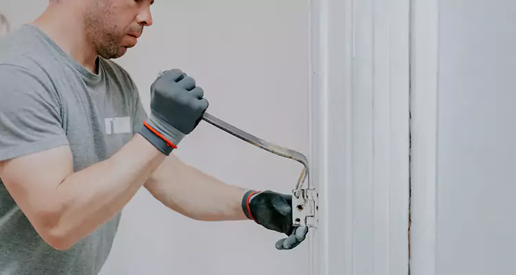 Cracked Door Jamb Repair in Golden Glades, FL