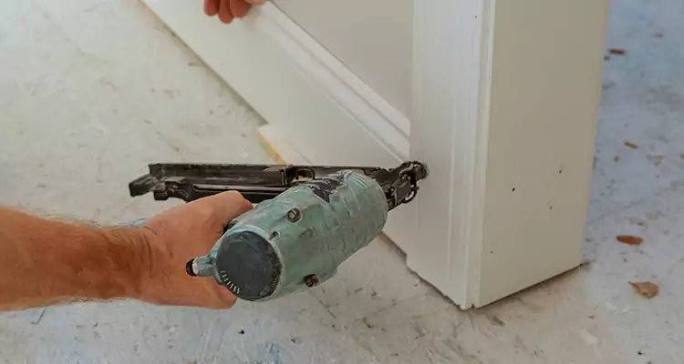Fix Garage Door Panel in Golden Glades, FL