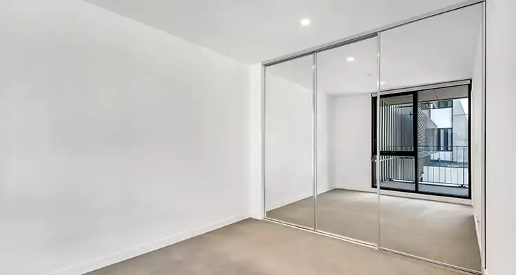 Why Homeowners Choose Us for Sliding Mirror Door Replacement in Golden Glades, FL