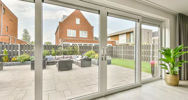 Best Sliding Screen Door Replacement Company in Golden Glades, FL