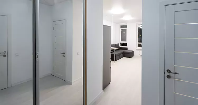 Modern Mirrored Closet Doors Repair in Golden Glades, FL