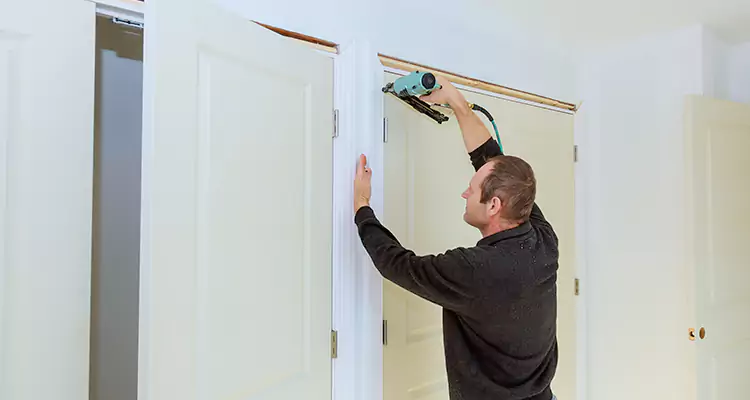 Top Rated Door Fixing ServiceFixing Garage Door Track in Golden Glades, FL
