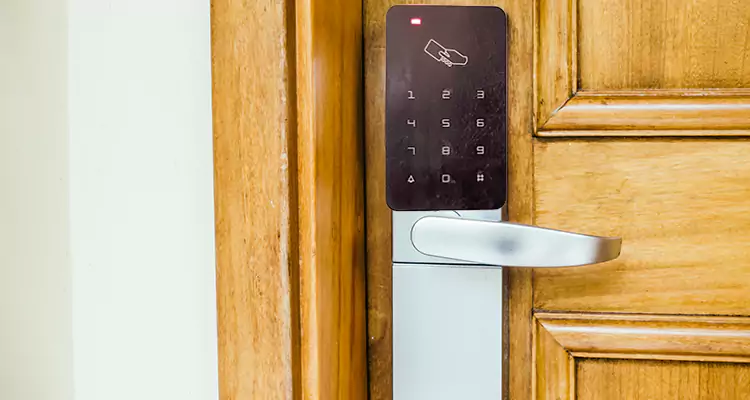 Keyless Hotel Door Locks Repair in Golden Glades, FL