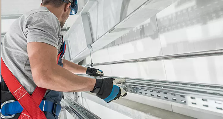 Glass Balcony Railing Replacement in Golden Glades, FL