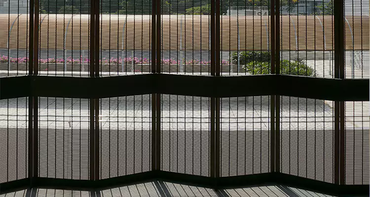 Front Screen Door Repair in Golden Glades, FL