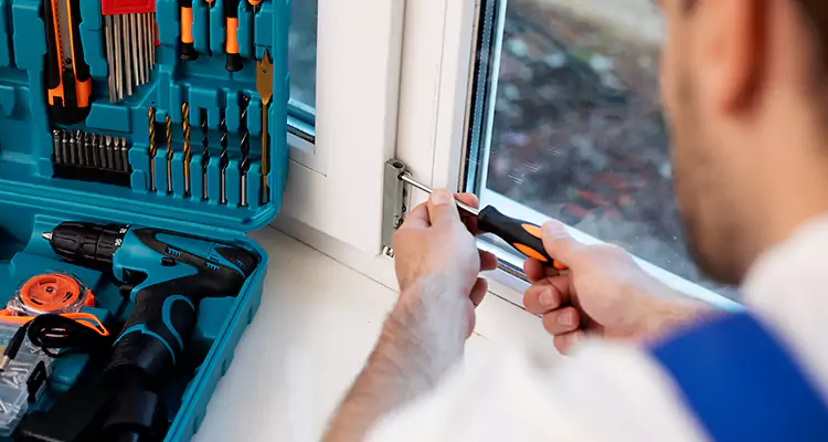 Mirrored Sliding Doors Replacement Expert in Golden Glades, FL