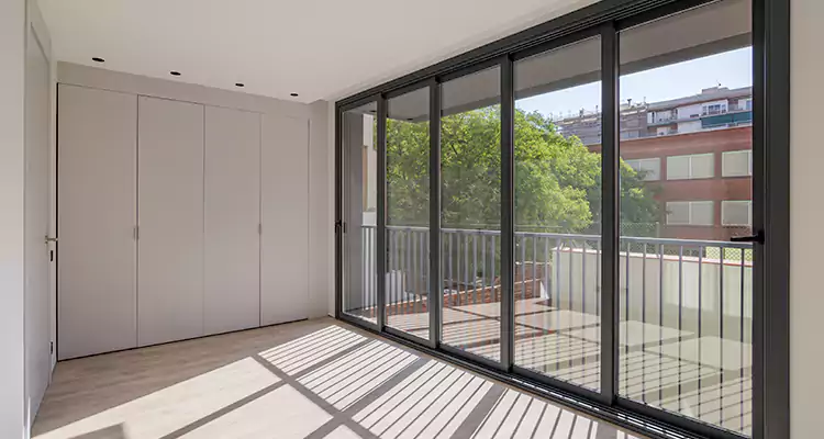 Fix Sliding Screen Door Track in Golden Glades, FL