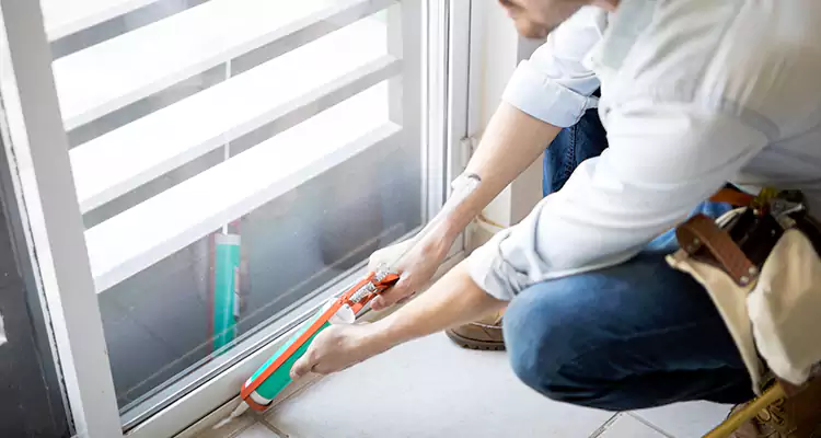 Dap Window Caulk Repair in Golden Glades, FL
